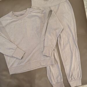 Cozy lounge set in mocha